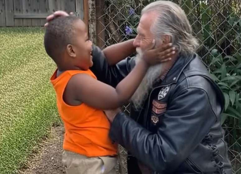 The Moment My Son Ran Toward a Stranger, and Changed Everything I Thought I Knew